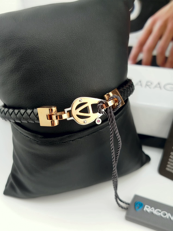 Aragonesi Bracciale Uomo in Pelle e Acciaio 316L con Zirconi Neri e Rubino | Nuovo