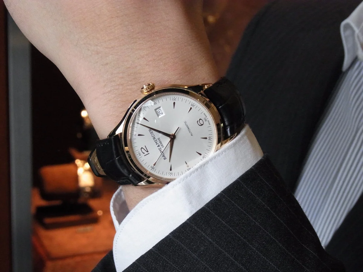 Baume & Mercier Clifton Automatic — Oro Rosso 18kt & Cinturino Pelle | Nuovo con Scatola Ufficiale