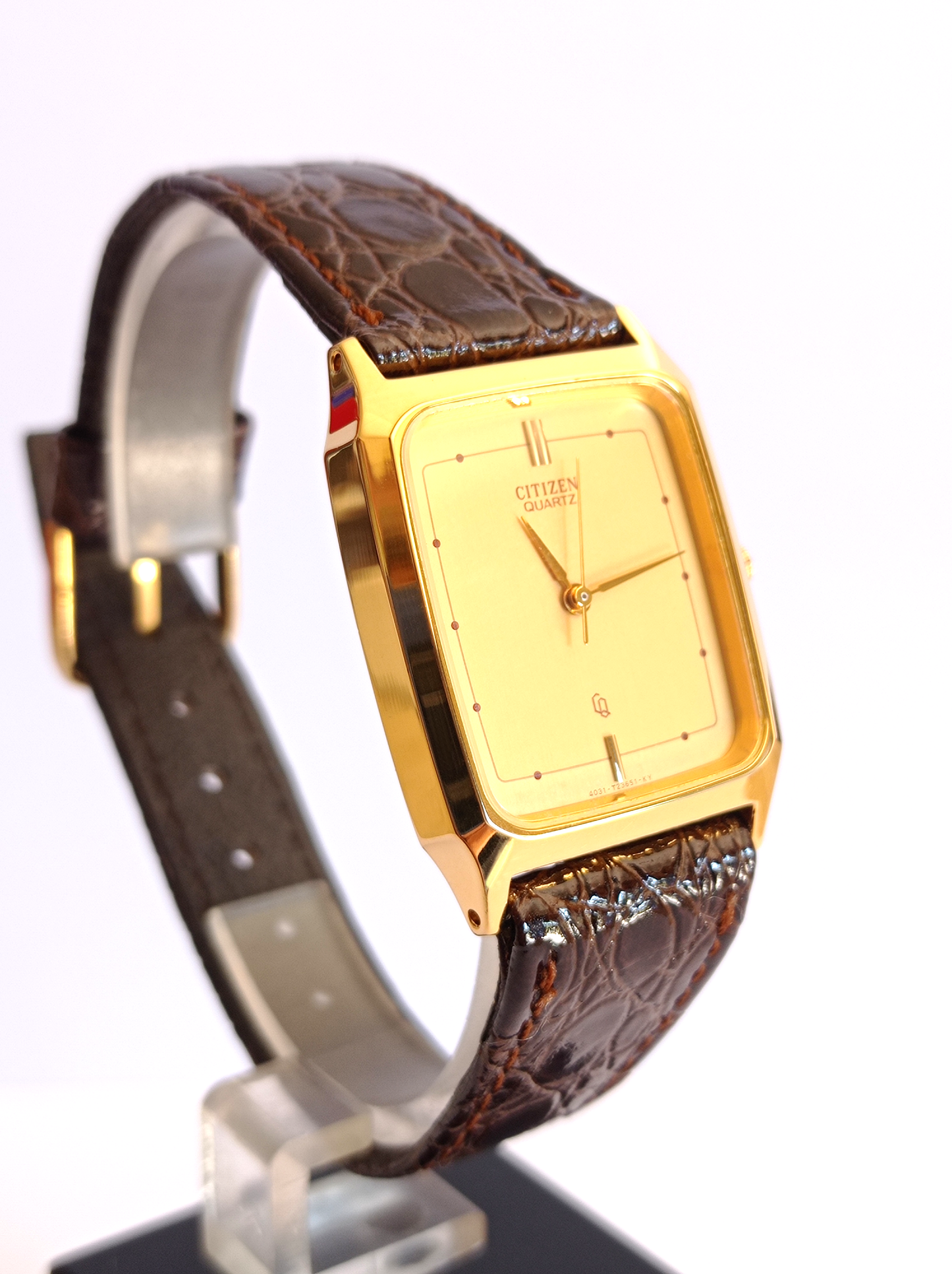 Citizen Vintage Tank Quartz Gold Dial Nuovo NOS